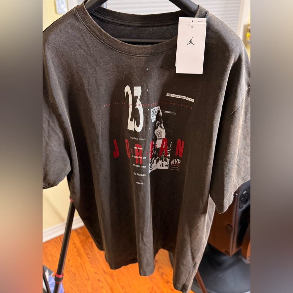 Gorgeous Jordan T-shirt, XXL
Brand new